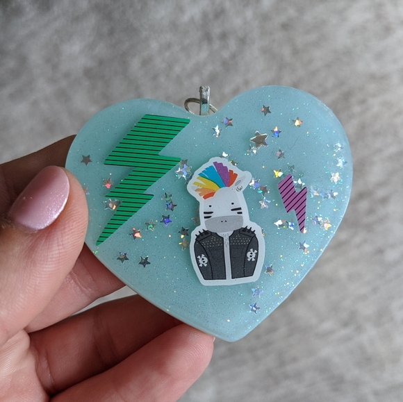 🌈BOGO🌈 Resin Keychain - Punk Zebra - Picture 1 of 5
